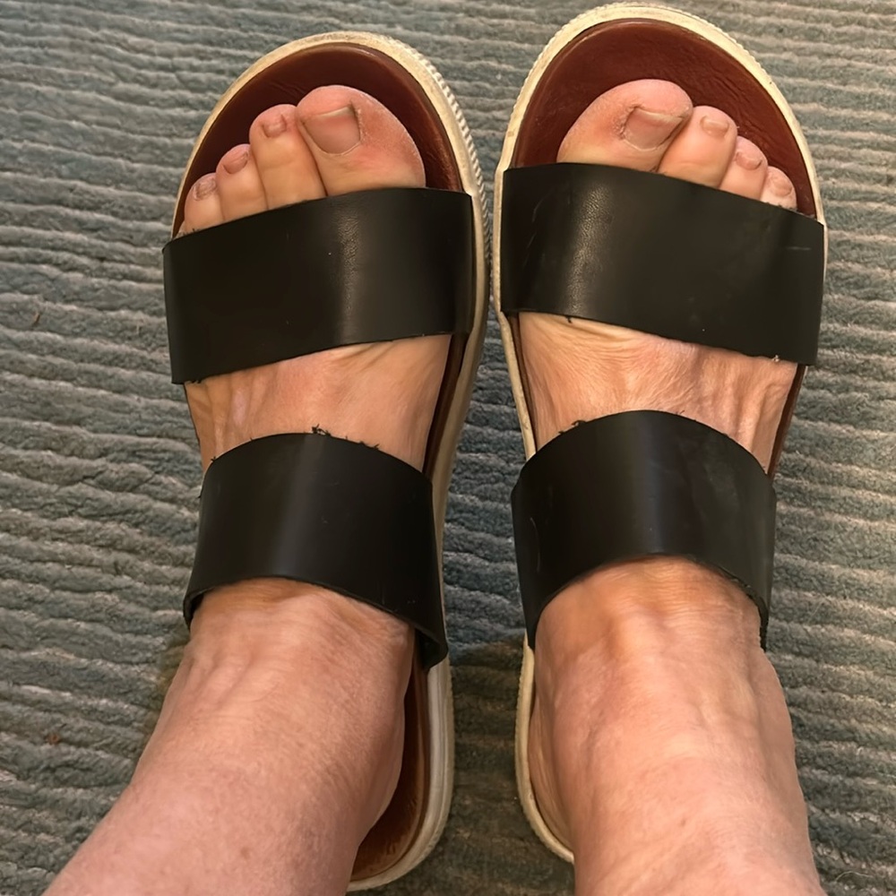 Mia Saige Platform Sandals Size 10
